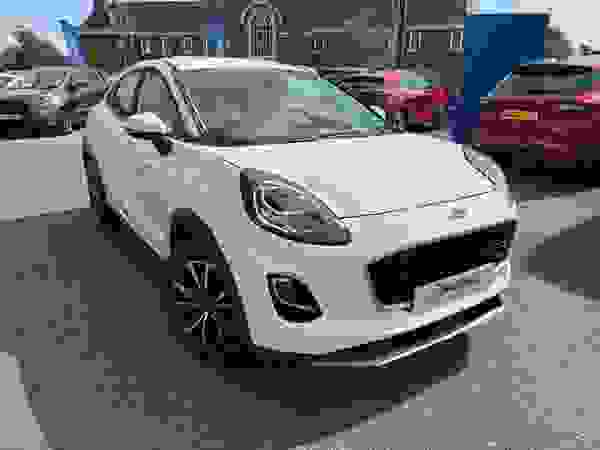 Used 2023 Ford Puma 1.0T EcoBoost MHEV Titanium SUV 5dr Petrol Hybrid DCT Euro 6 (s/s) (125 ps) Frozen White at Dinnages
