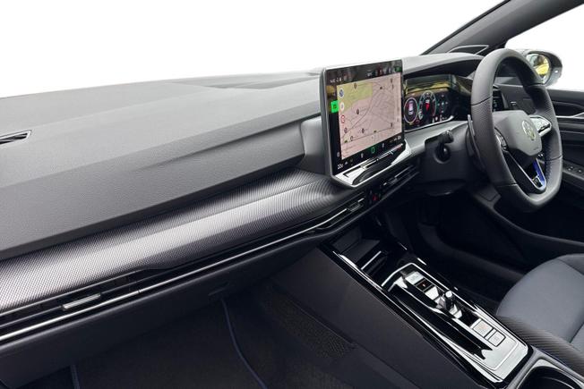 VOLKSWAGEN Golf Photo 2