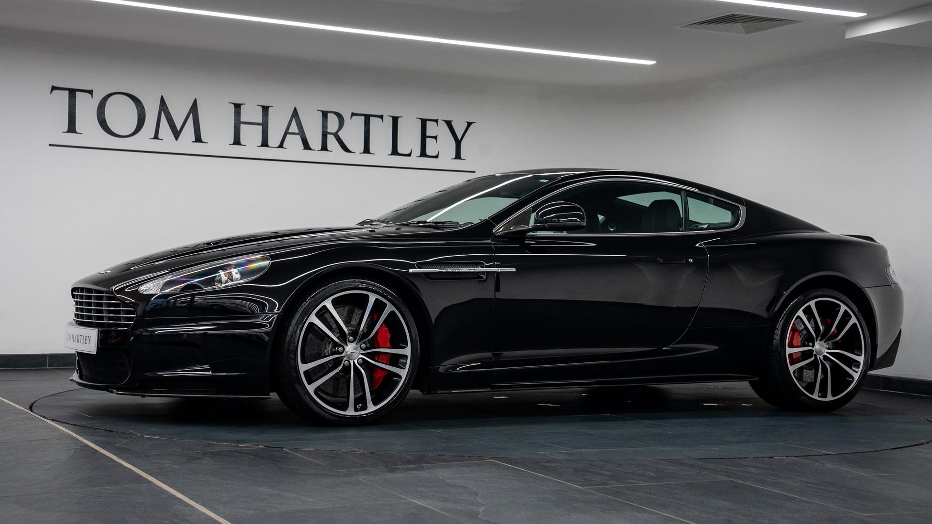 Aston Martin DBS Photo 4952a4dc-0ac5-4e0e-8819-cf55e3d00748.jpg