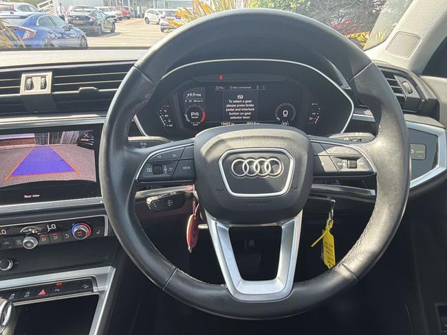 Audi Q3 Photo 496089c1-b54b-4cca-bc37-515c2865aa75.jpg