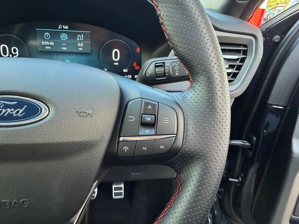 Ford Kuga Photo 49646a39-94fc-44f5-8140-bc7ddc6235cd.JPEG