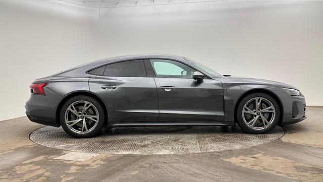 Audi e-tron GT Photo 4
