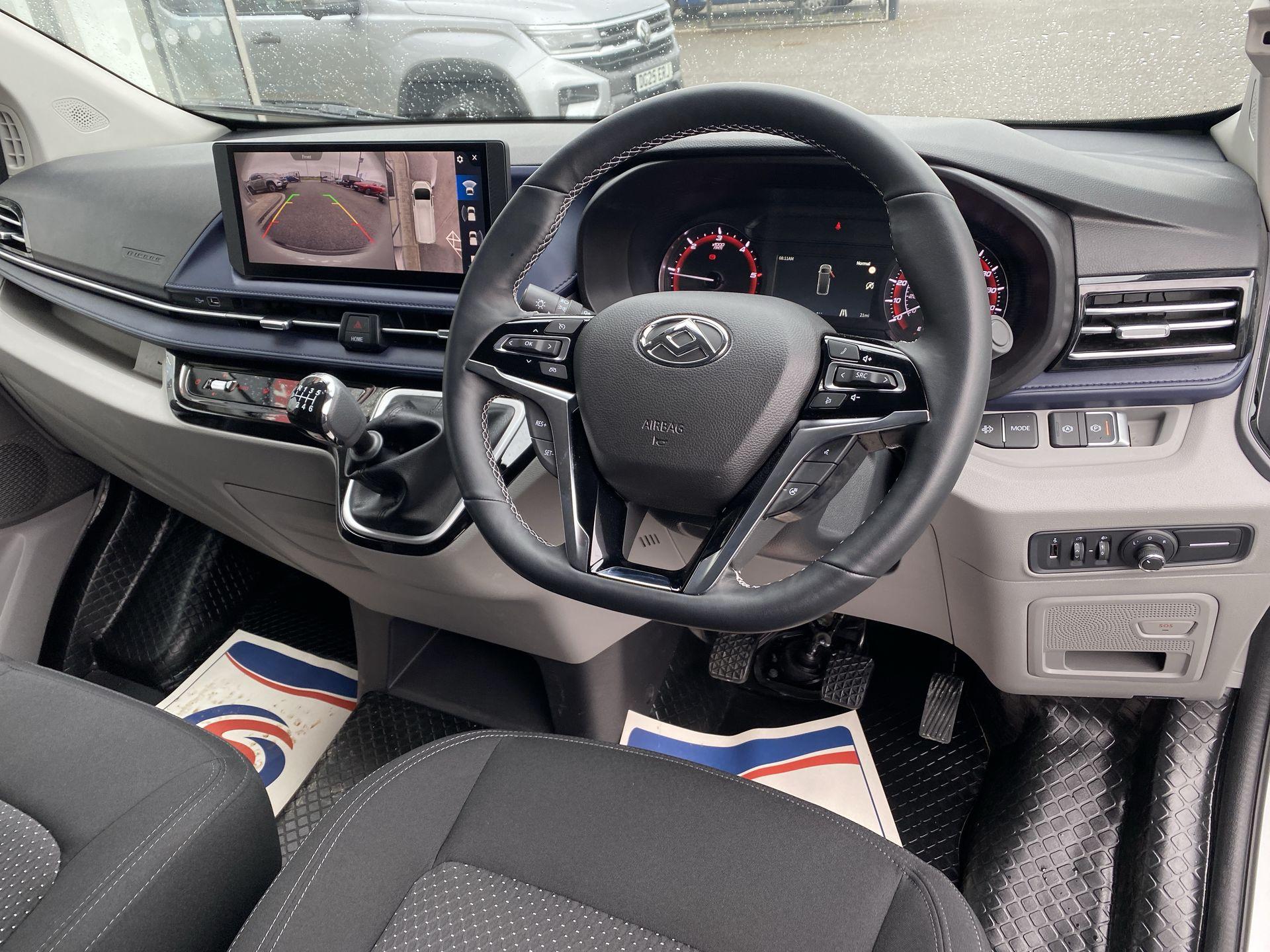 2026 MAXUS DELIVER 7 L2 FWD 2.0 D20 H1 150 - vehicle photo 10 for sale on PureCar