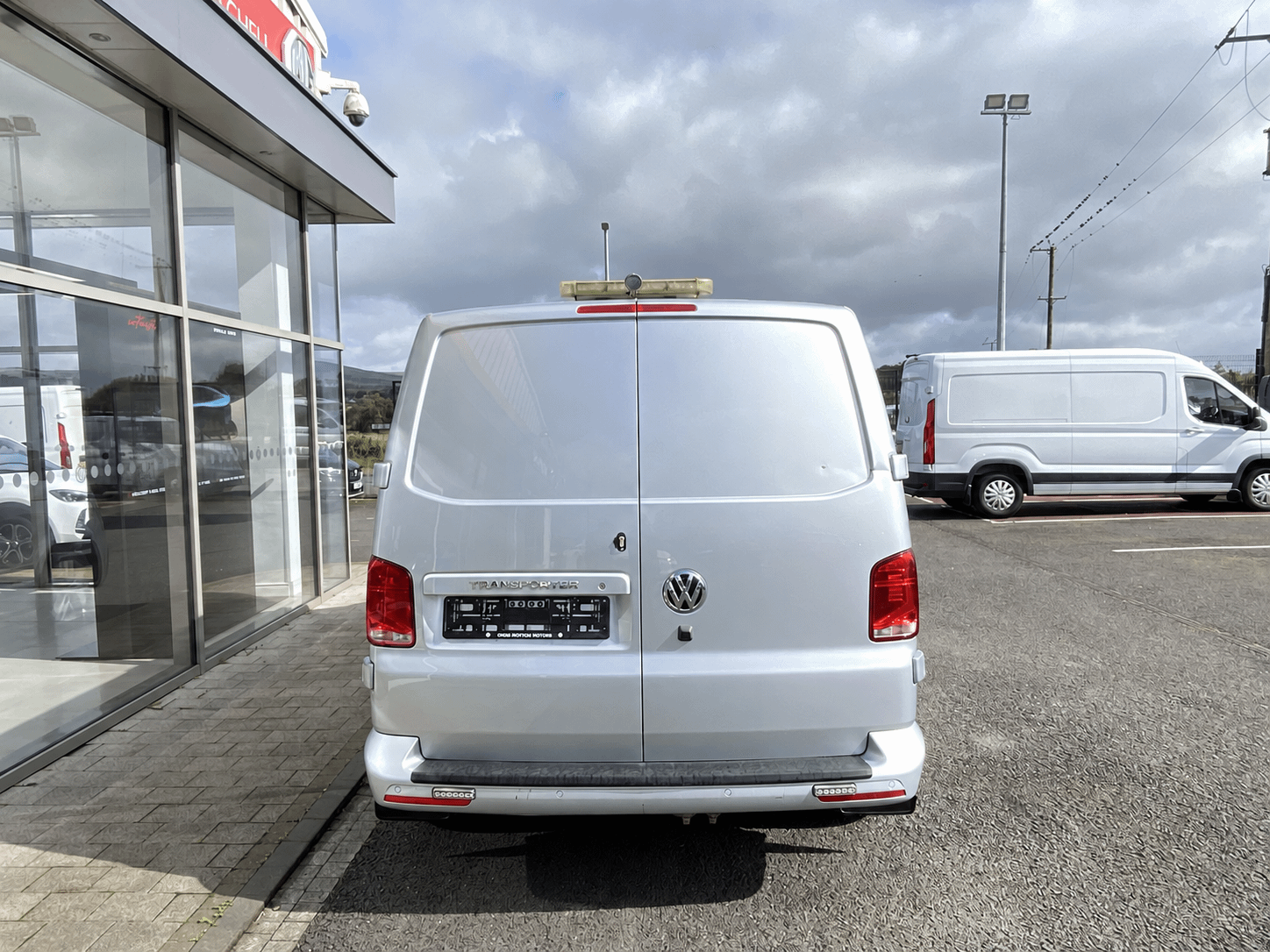 2021 Volkswagen TRANSPORTER T32 LWB 2.0 TDI 150 Highline - vehicle photo 8 for sale on PureCar