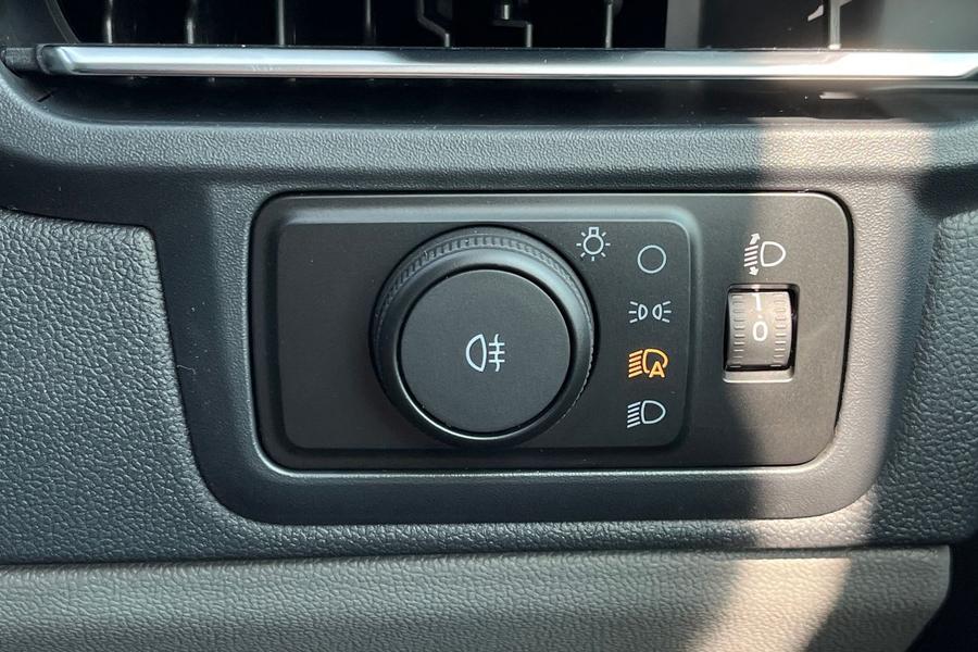 Ford TRANSIT CUSTOM Photo 498ece6f-f635-437b-a253-f3eb288a79a8.jpg