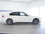 BMW 3 Series Photo 3