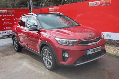 Used 2018 Kia Stonic 1.6 CRDi FIRST EDITION Blaze Red with Black Roof at Kia Motors UK