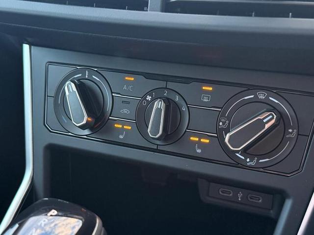Volkswagen Polo Photo 49af121d-32e3-4cad-8f6d-da547bd71a1f.jpg