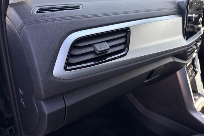 Volkswagen T-Roc Photo 37