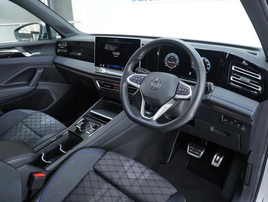 Volkswagen Tiguan Photo 49bfef04-4e15-45b0-b9dc-31b48c8606cc.jpg