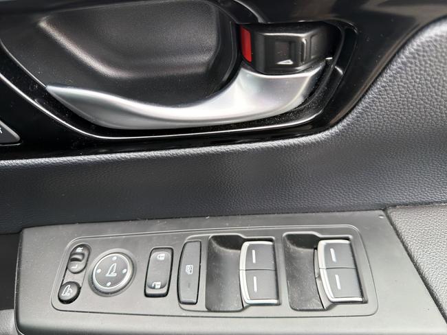 Honda CR-V Photo 49c819a1-371b-4641-bf37-3ce0732a75a6.jpg