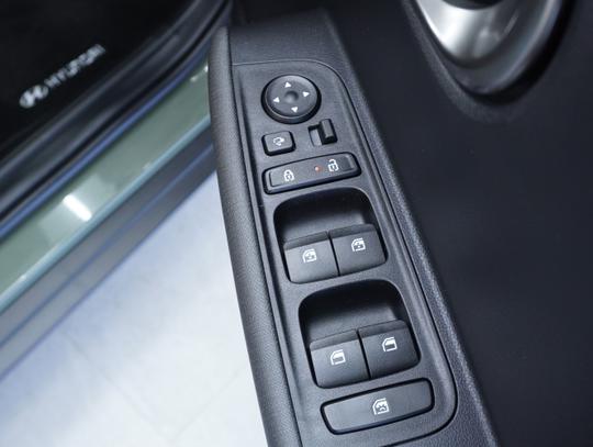 Hyundai INSTER Photo 49c84eca-9e4e-47b6-909b-1ad915fd7658.jpg