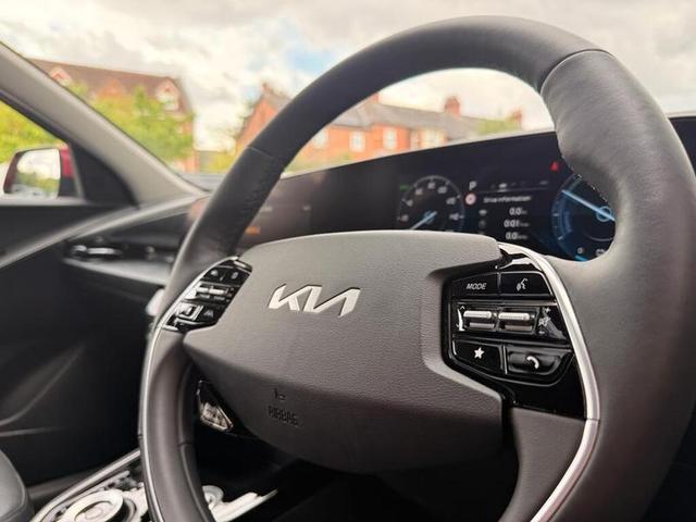 Kia Niro Photo 49c85814-f7d1-4977-881e-23fc1646e619.jpg