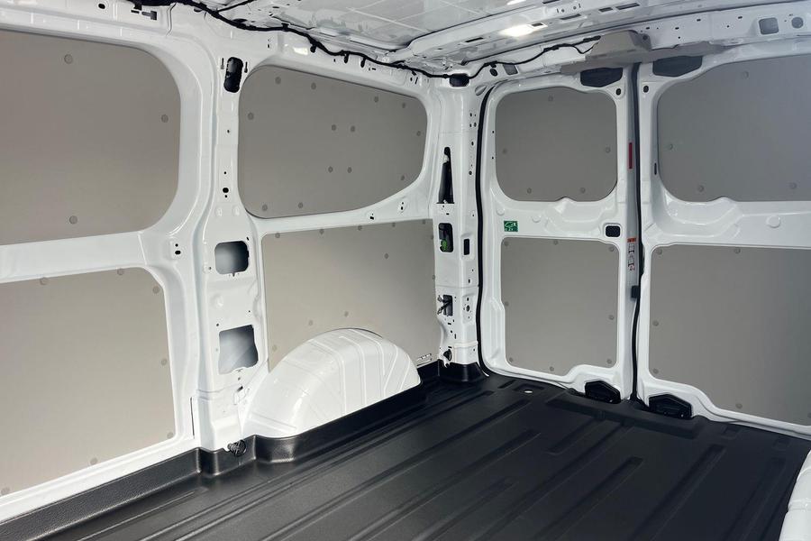 Ford TRANSIT CUSTOM Photo 49cc9aa6-ef15-44af-9154-7a6932e4ec91.jpg