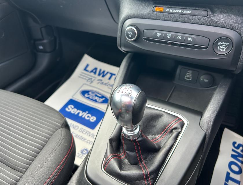 Ford Focus Photo 49cf5fa5-75d1-4686-a432-f6a0833d303d.jpg