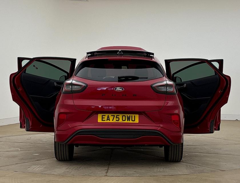 Ford Puma Photo 49d063fb-4bc2-4a5d-b3d9-f14c559ab03a.jpg