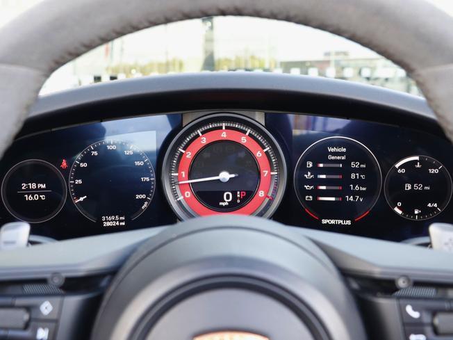 PORSCHE 911 Photo 32