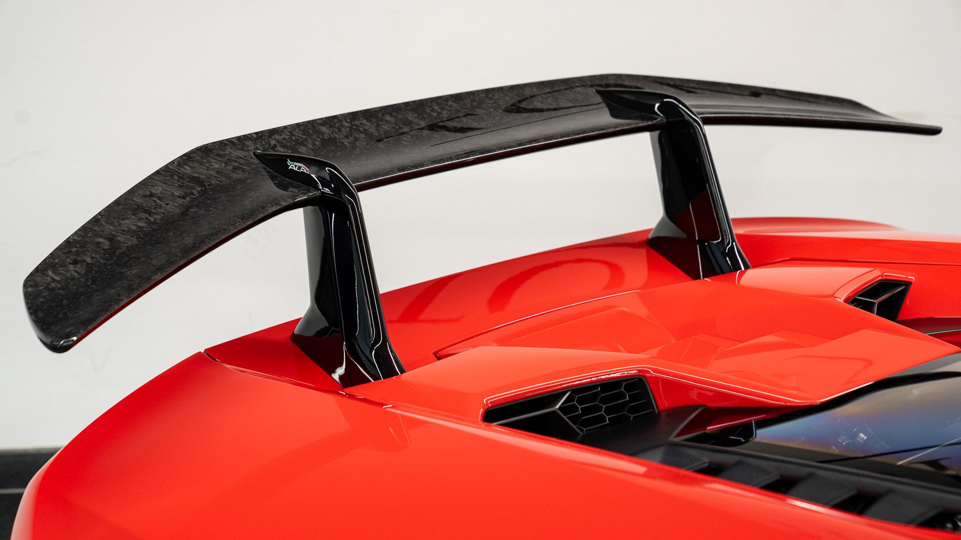 LAMBORGHINI Huracan Photo 49e088b3-6eed-450c-bbc9-6b93aa7e58a6.jpg