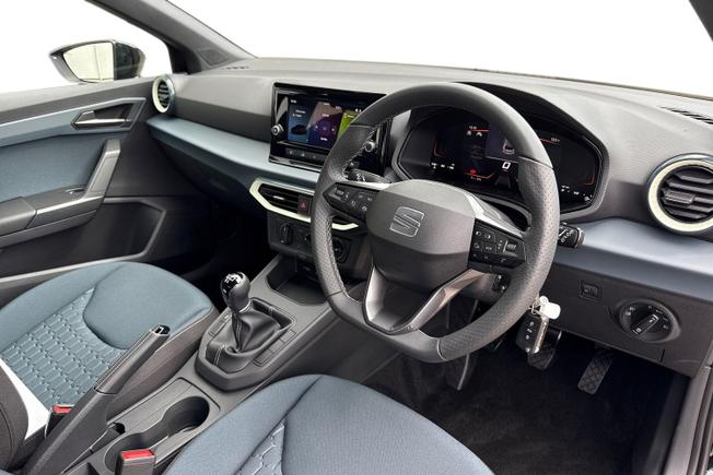 SEAT Ibiza Photo 6