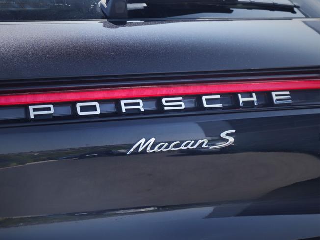 PORSCHE Macan Photo 11
