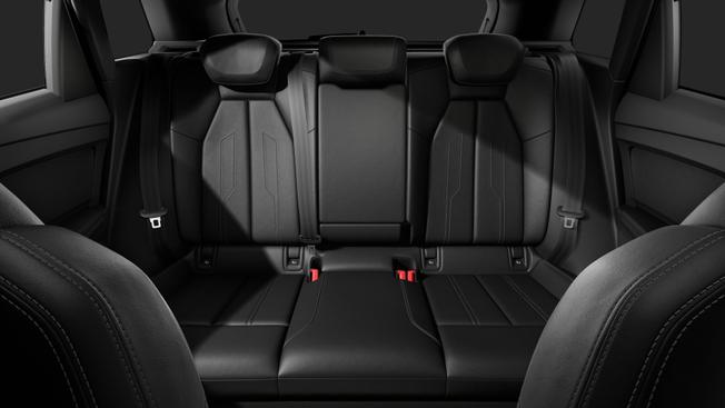 AUDI Q4 SUV Photo 9