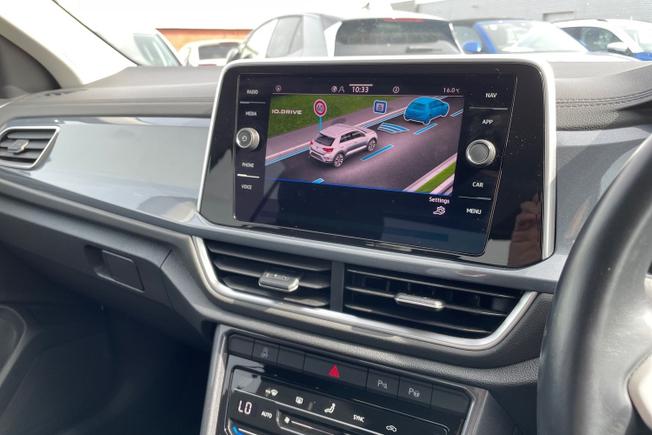 VOLKSWAGEN T-Roc Photo 37
