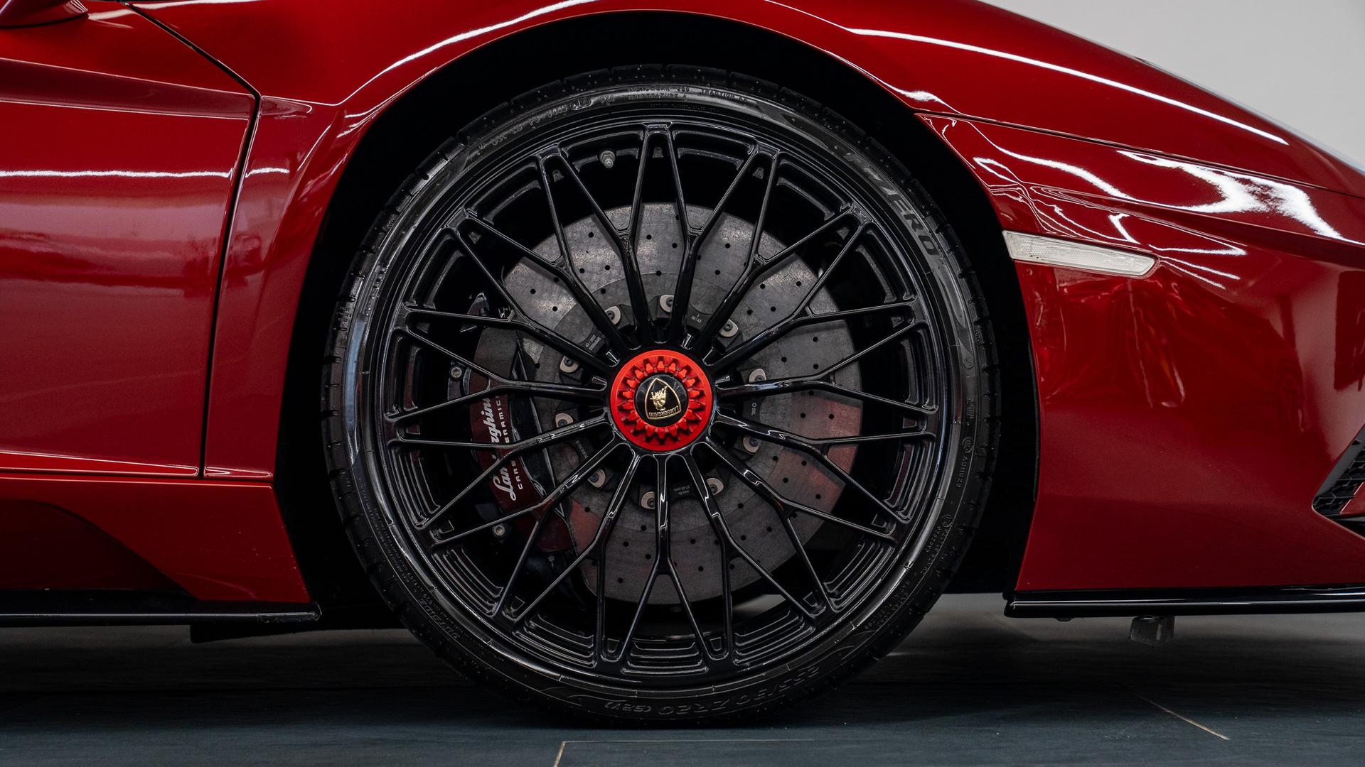 LAMBORGHINI Aventador Photo 49ef743c-44af-4f6b-b015-bda0c4d76787.jpg