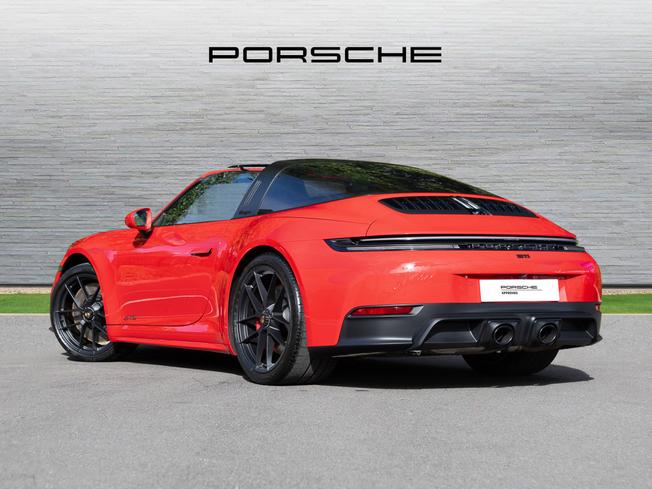 PORSCHE 911 Photo 2