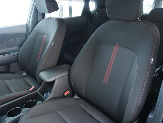 Hyundai KONA Photo 4a2e6ac5-e5b6-4d01-8c50-e8a11ab166a2.jpg