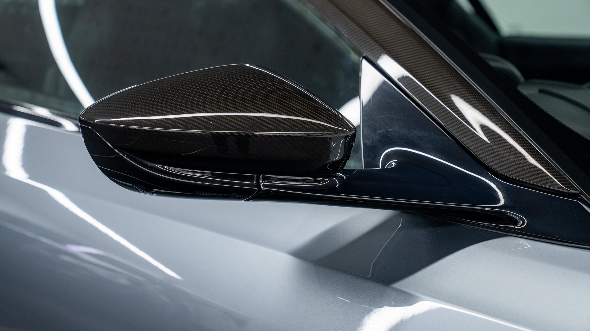 Aston Martin DBS Photo 4a3e0c0c-32a2-4899-a67e-670c60664df7.jpg