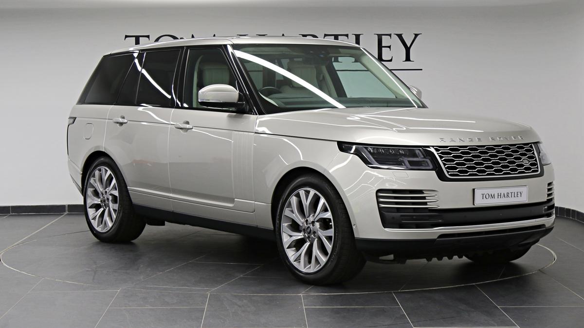 Used 2019 Land Rover Range Rover SDV6 Autobiography at Tom Hartley