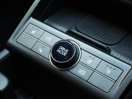 Hyundai KONA Photo 4a4613a9-5e6e-470b-9b77-bf6126665713.jpg