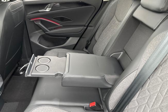VOLKSWAGEN  Tiguan  Photo 23