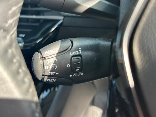 Peugeot 208 Photo 4a7e1ed7-2c2b-49c9-bbeb-14ea8c83ba64.jpeg