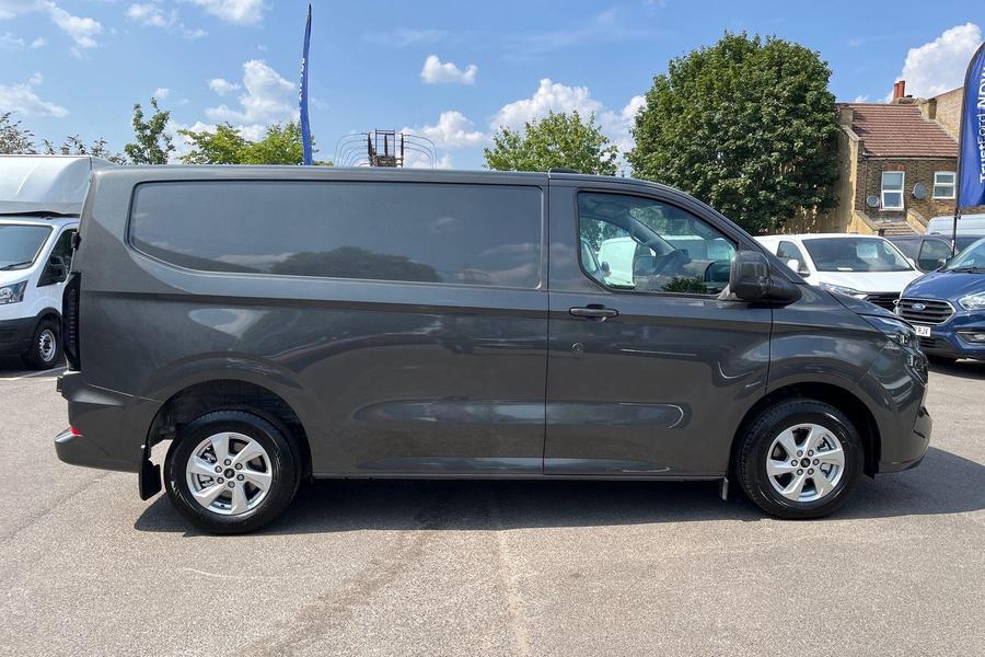 Ford TRANSIT CUSTOM Photo 4a7e58c2-05a2-43ea-b645-fab47e3ff074.jpg