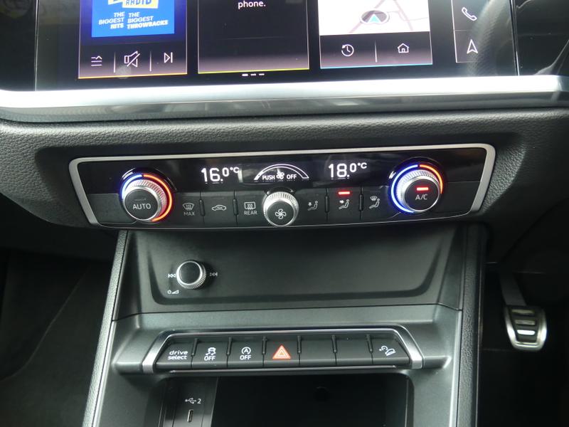 Audi Q3 Photo 4a823b98-575b-44c2-a93b-ac24ed4ad7e6.jpg