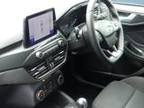 Ford Focus Photo 16