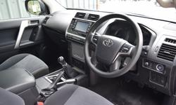 Toyota LAND CRUISER Photo 2