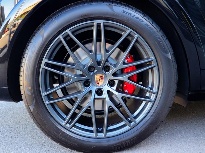 PORSCHE Cayenne Photo 4