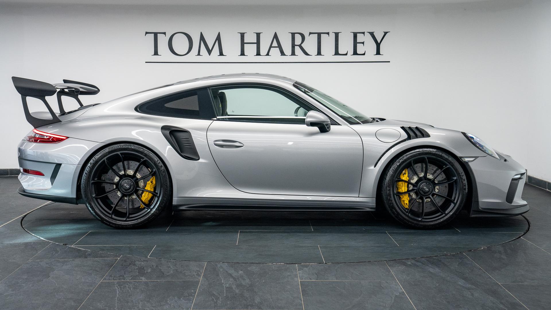 Porsche 911 Photo 4aaffd9d-f093-49eb-9be6-e7824c2284cf.jpg