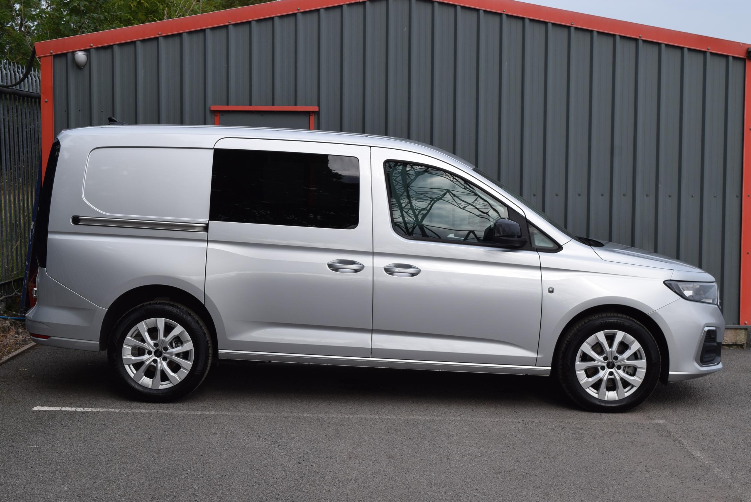 2025 Ford Transit Connect 2.0 230 EcoBlue Limited Panel Van 6dr Diesel Manual L2 Euro 6 (s/s) (102 ps) - vehicle photo 2 for sale on PureCar