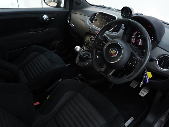 Abarth 595 Photo 4ab156c1-ad42-4392-8060-71eaf43d93d0.jpg