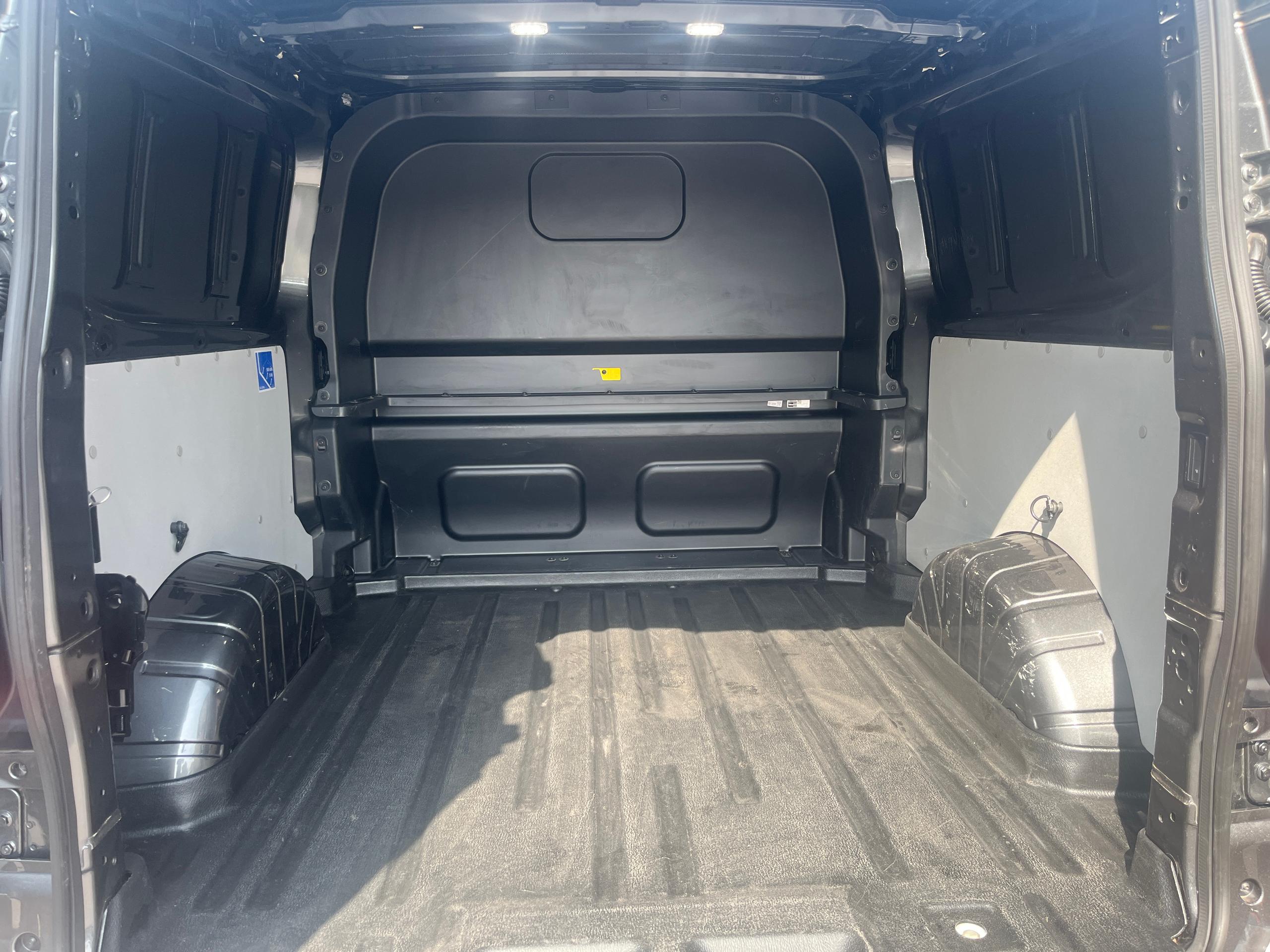 Used Ford TRANSIT CUSTOM VO25YWX 14