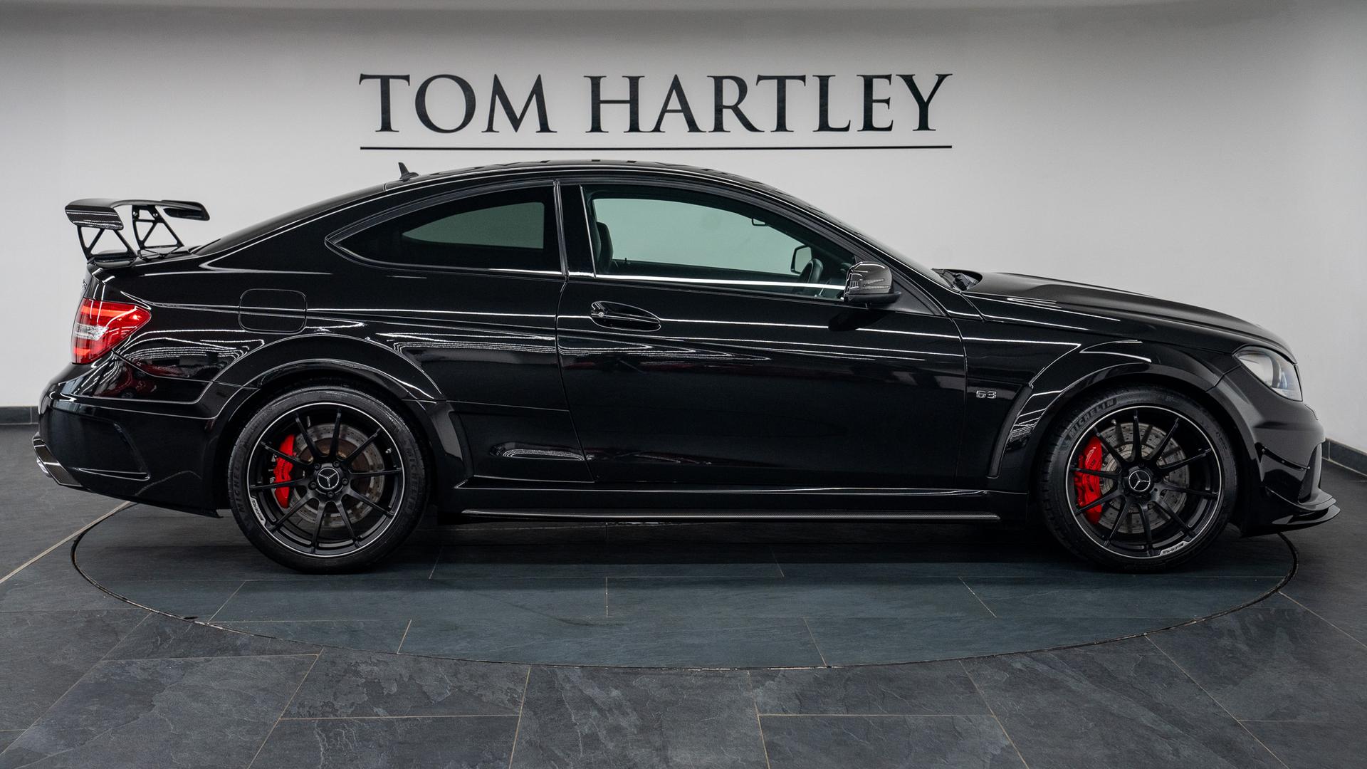Mercedes-Benz C63 AMG Photo 4ad5c639-953f-49cd-ad64-c6ce13200a45.jpg