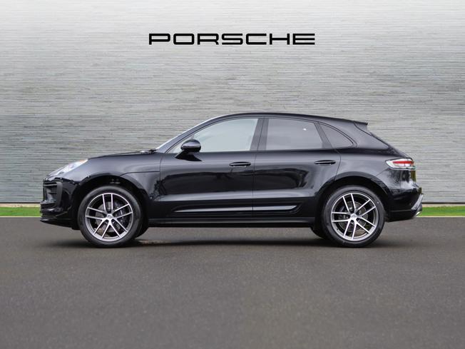 PORSCHE Macan Photo 5