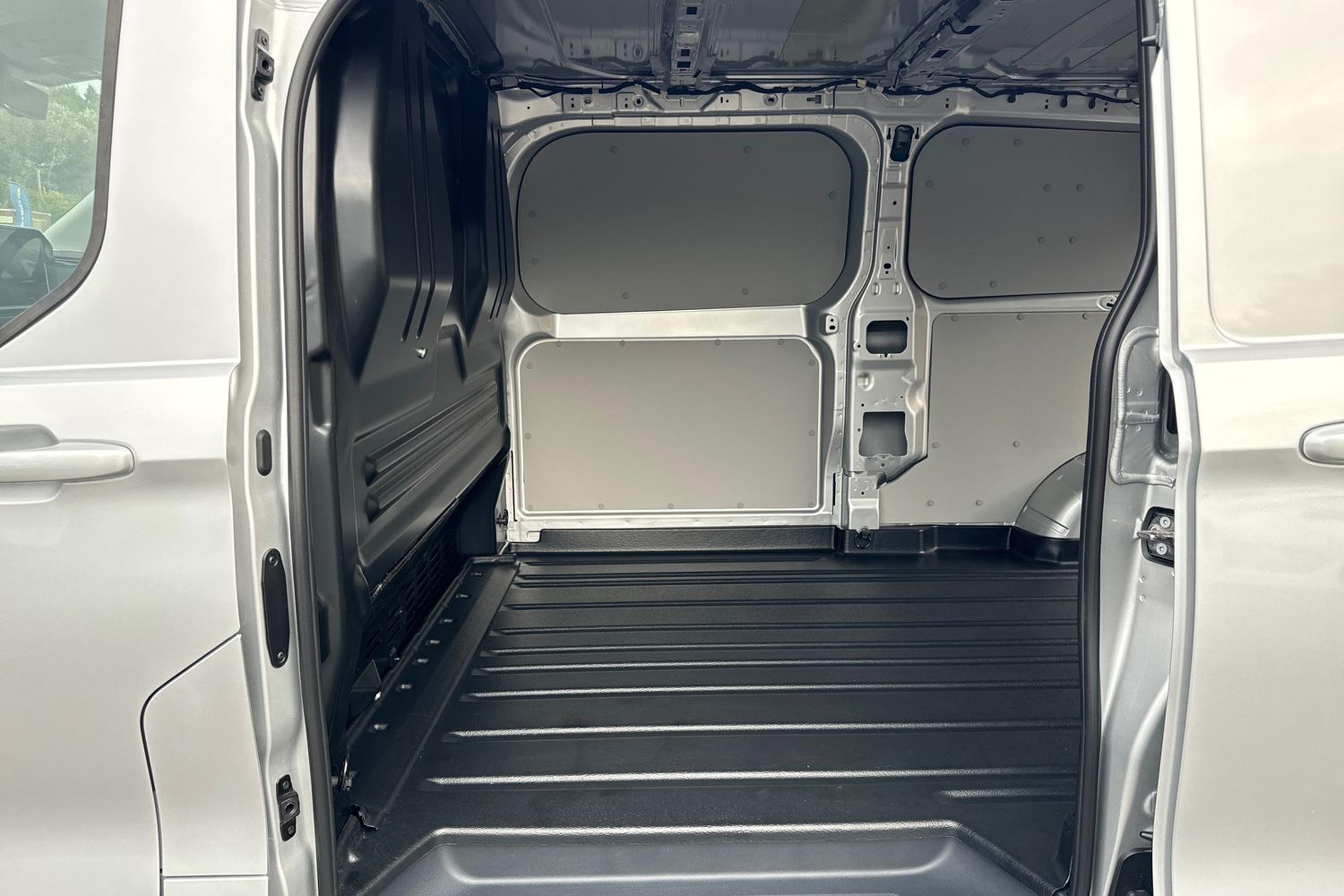 Ford TRANSIT CUSTOM Photo 38