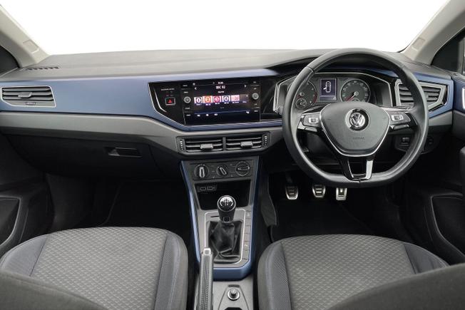 VOLKSWAGEN Polo Photo 13