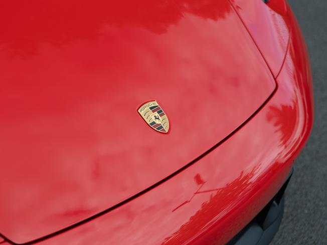 PORSCHE 911 Photo 36