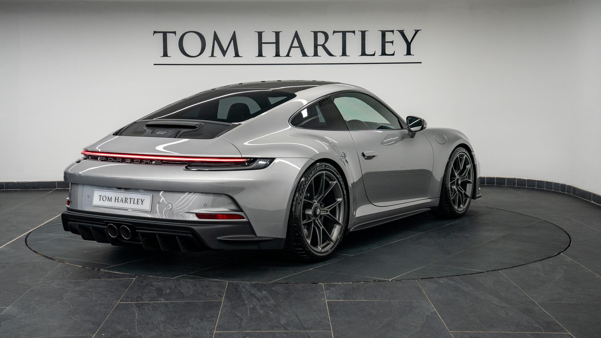 Porsche 911 Photo 4afa1033-35a4-4cb8-ad59-acb1645be1ac.jpg