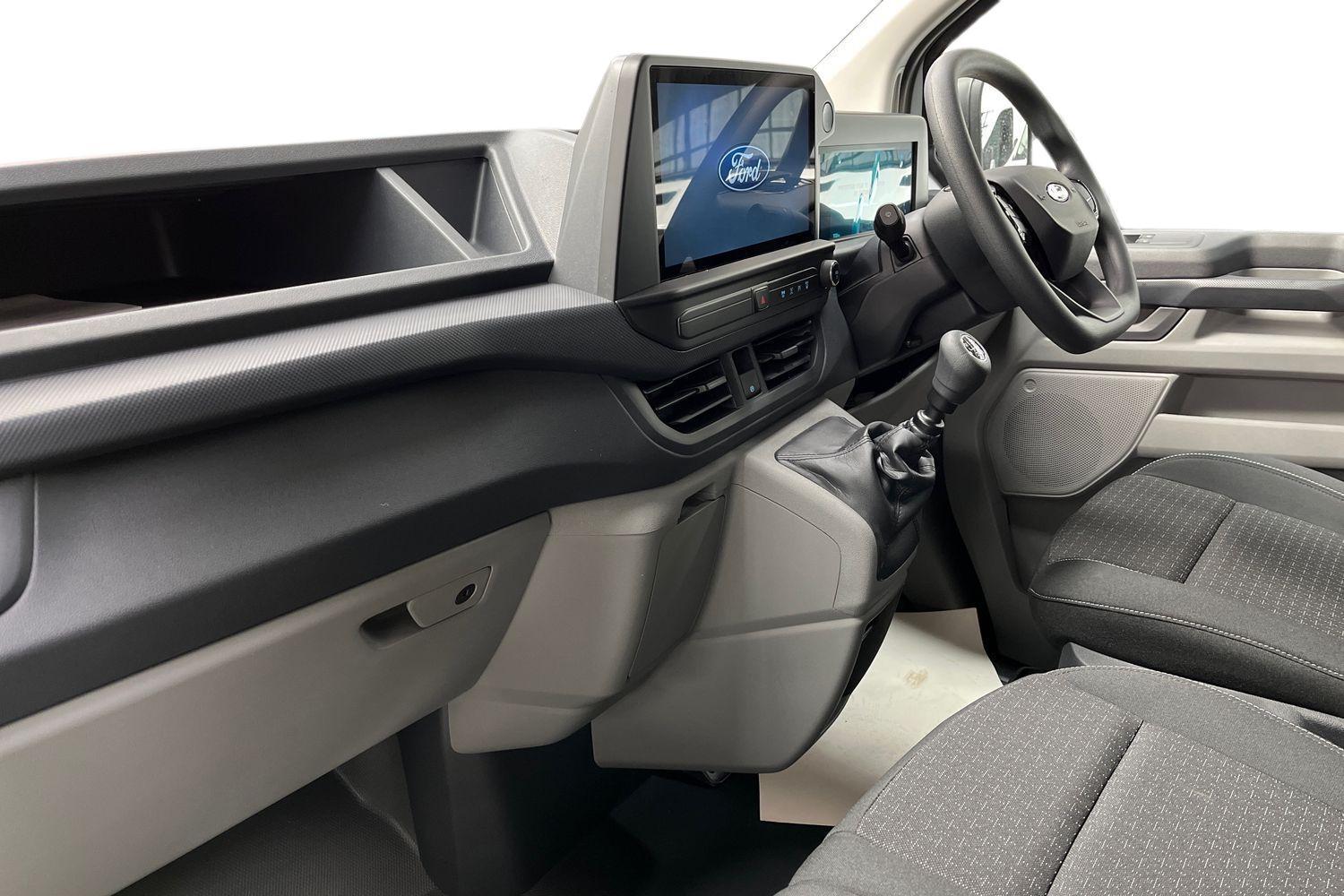 Ford TRANSIT CUSTOM Photo 2